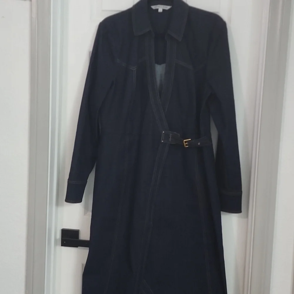Veronica Beaed Dark Navy Wrap Midi Dress with Contrast Stitching - Picture 2 of 4